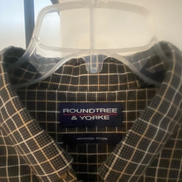Roundtree & Yorke black check shirt size closet - Picture 10 of 16